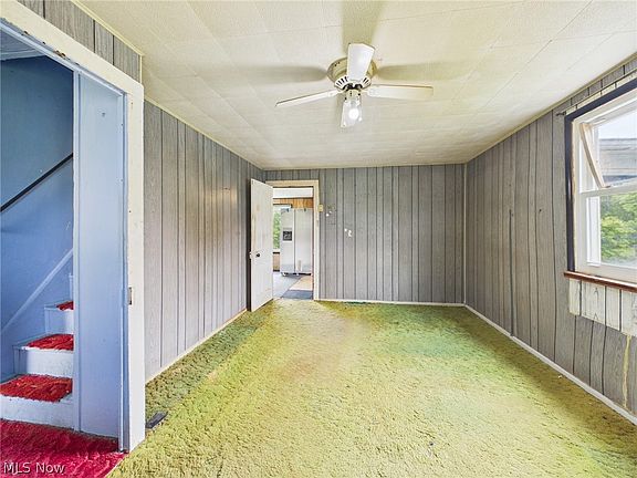 3rd image of 1086 Pleasant Ridge Rd