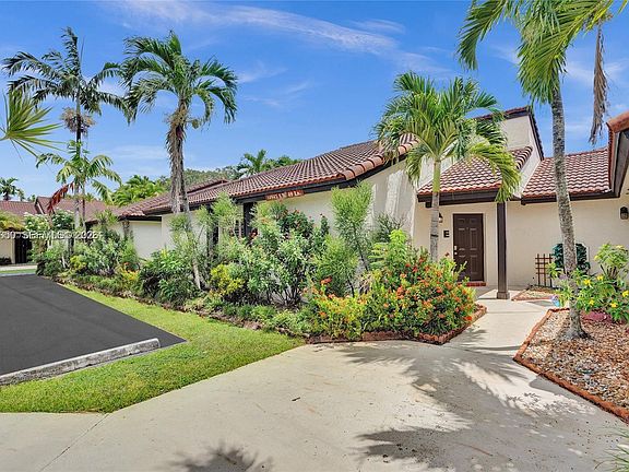 4th image of 14945 SW 49th Ln #6E