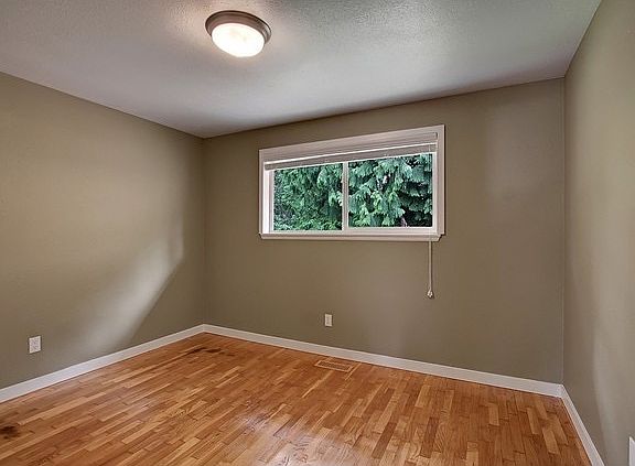 5th image of 16504 63rd Ave W