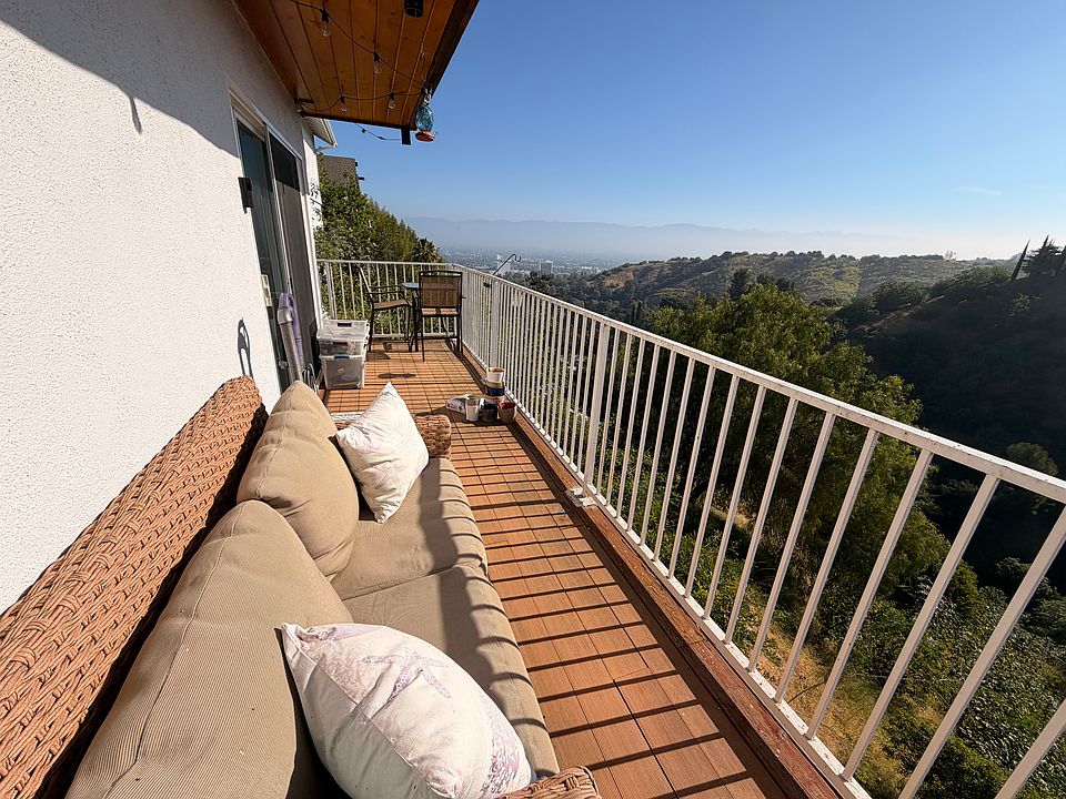 1st image of 3910 Cody Rd