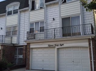 1548 216th St #1, Bayside, NY 11360