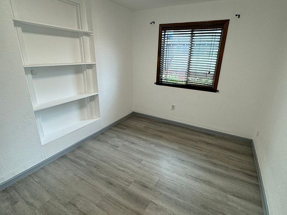 3rd image of 419 Harvey Way #1
