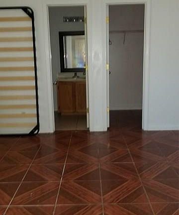 5th image of 4208 Eagle Ave