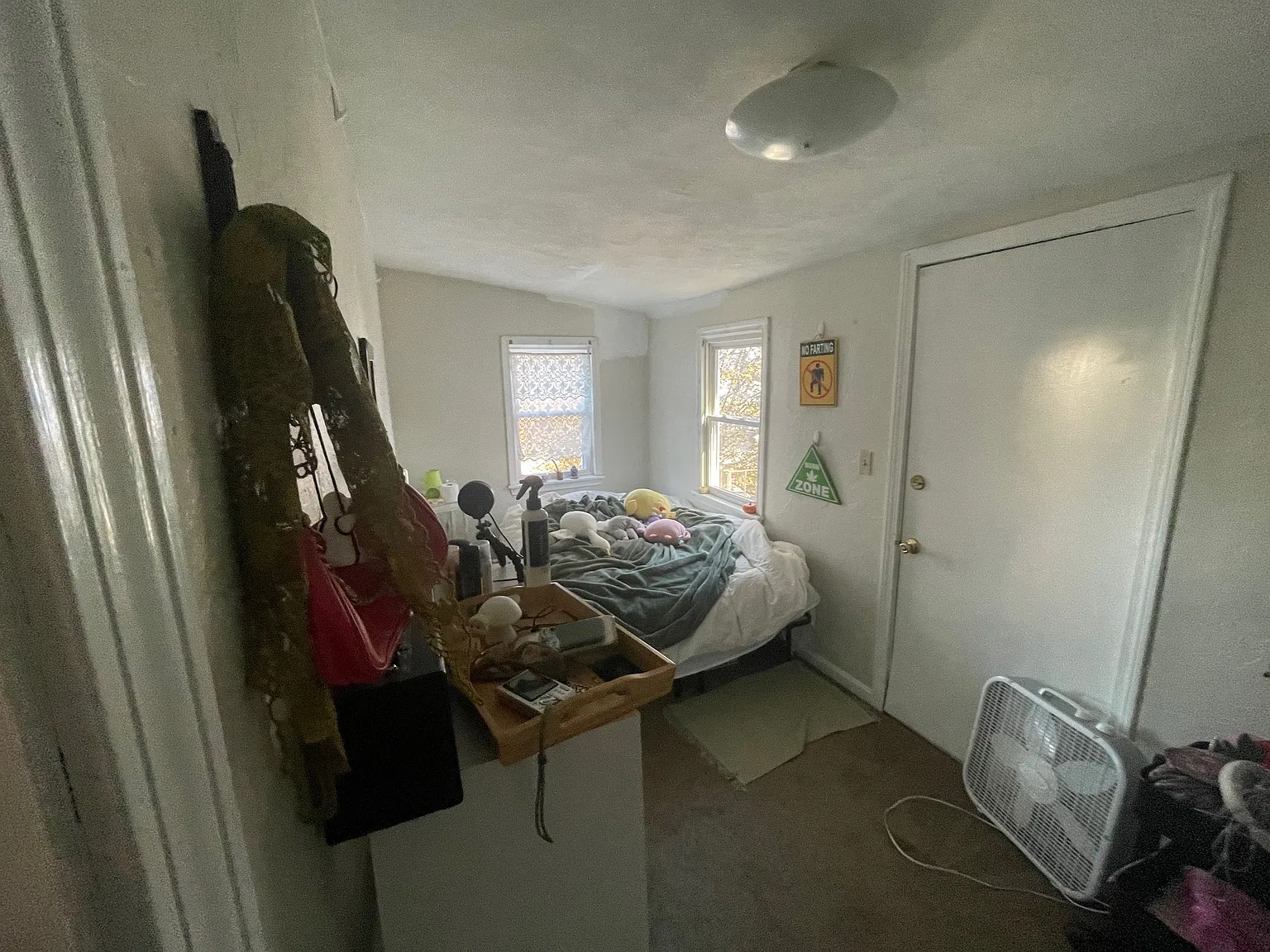 5 bed, 1.0 bath, $6,000 — Photo 4