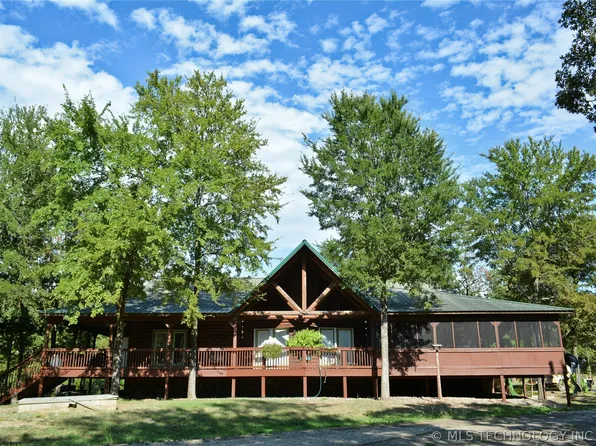 48 Lakeside Ridge Rd, Hugo, OK 74743