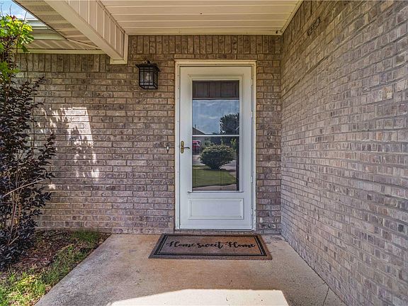 2nd image of 265 Washburn Dr