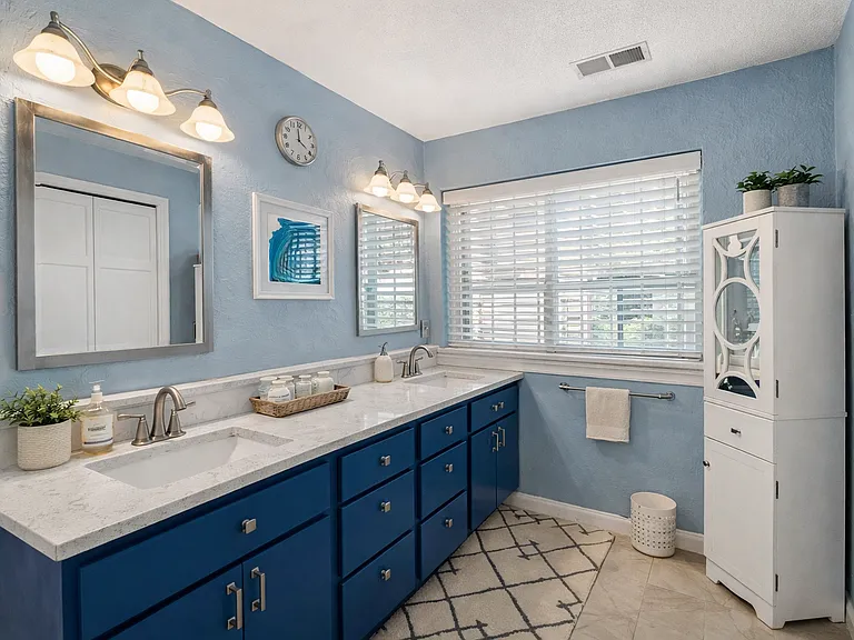 1528 Camino Cerrito SE — Photo 33