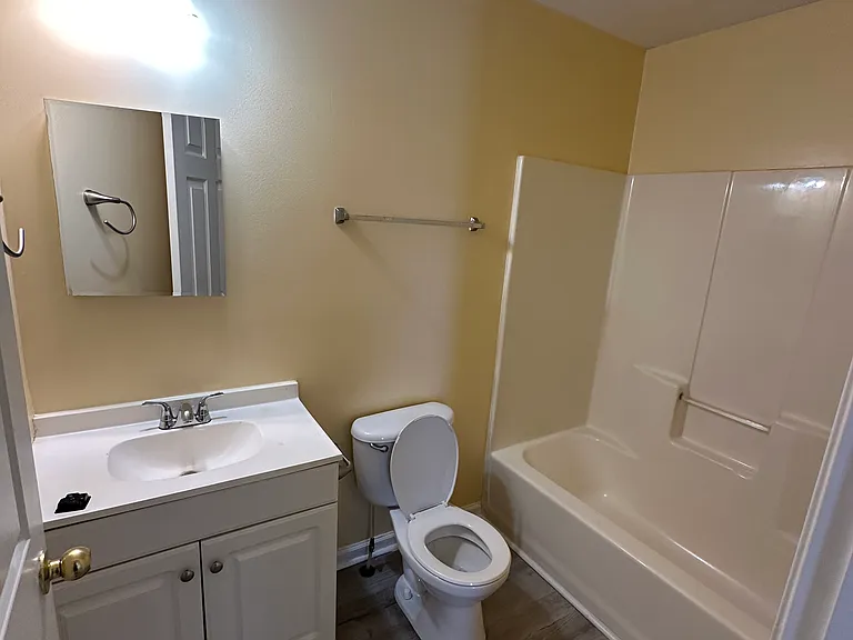 2 Regan Ln — Photo 4
