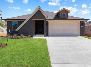 4724 Elkmont Ln, Edmond, OK 73003