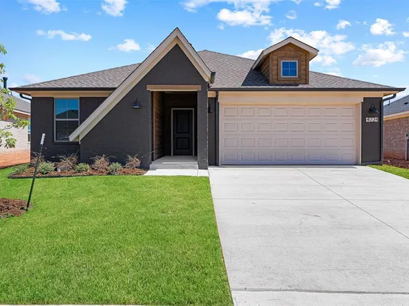 4724 Elkmont Ln, Edmond, OK 73003
