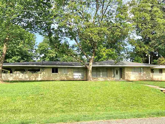 3rd image of 401 Dale Ave