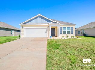 8008 Pickwick Dr, Foley, AL 36535