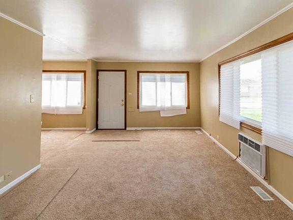 3rd image of 23 E Rocket Cir
