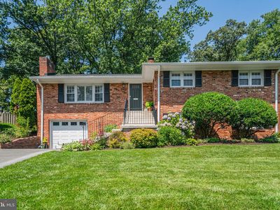 5904 Bush Hill Dr, Alexandria, VA, 22310