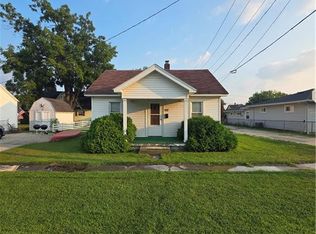 112 Guy St, Walbridge, OH 43465