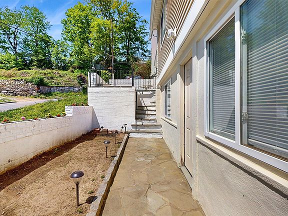 2nd image of 5 Aqueduct St #1
