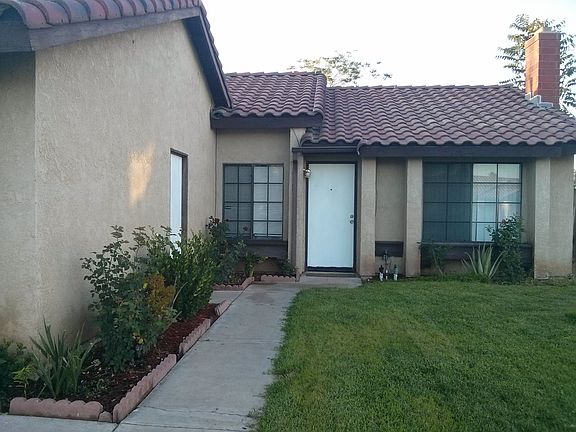 2nd image of 25378 Renoir Ave