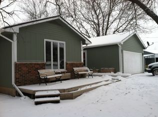 2529 Reno Rd, Ottawa, KS 66067