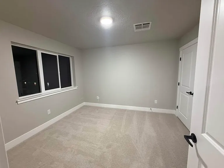 2754 W Nonius — Photo 7