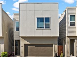 620 Thornton Oaks Ln, Houston, TX 77018