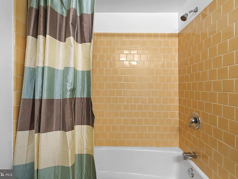 936 T St NW #B — Photo 14