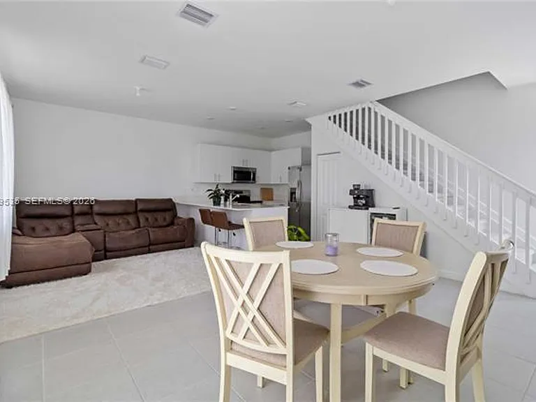760 SE 13th Ct #Townhouse 760 — Photo 14