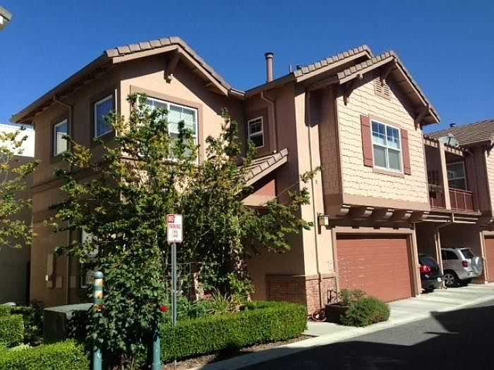 1st image of 153 Heritage Pl
