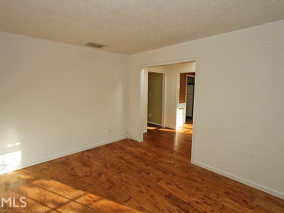 4th image of 985 Amhearst Oaks Dr