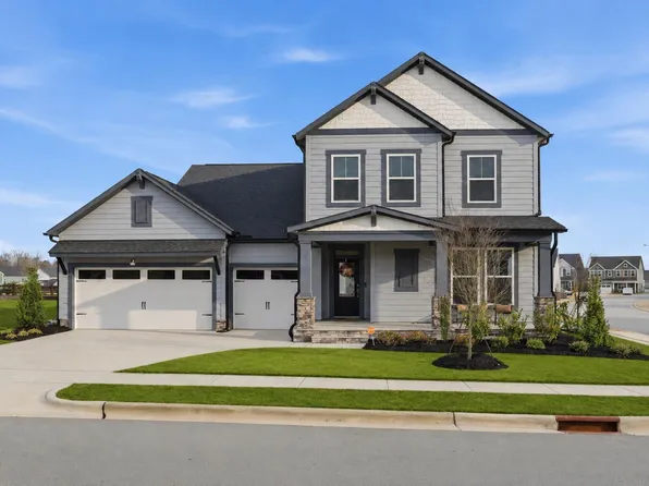 35 Welcome Dr, Fuquay Varina, NC 27526