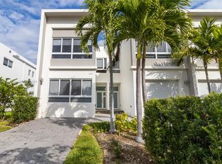 2475 NE 135th St, North Miami, FL 33181