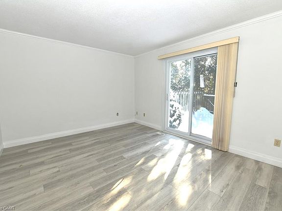 3rd image of 1247 Huron St #111