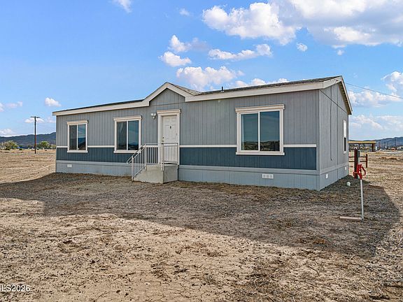 2nd image of 3010 Fort Churchill Rd
