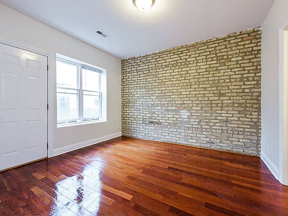 5th image of 6500 N Claremont Ave #3129836