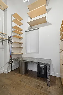 Sold by Modern Spaces | media 12