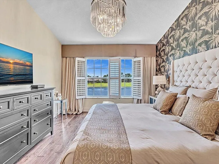 17287 Boca Club Blvd #8 — Photo 9