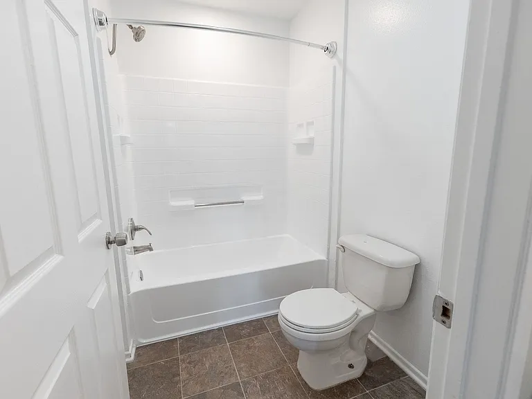 5235 Kester Ave — Photo 55