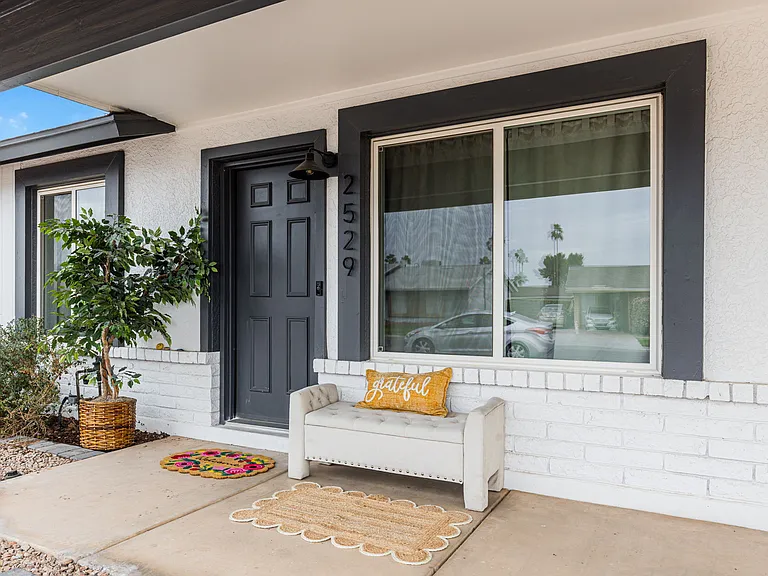 2529 E Commonwealth Cir — Photo 38