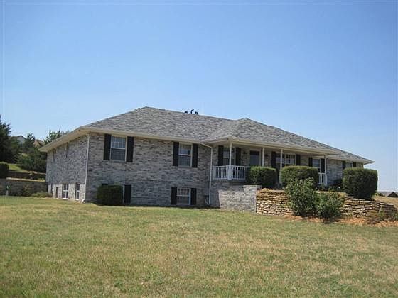 1st image of 1718 Cedar Dr
