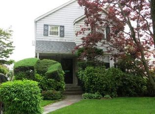 8147 188th St, Jamaica, NY 11423