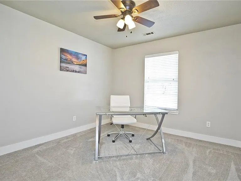 1018 N Lonnie Ave — Photo 21