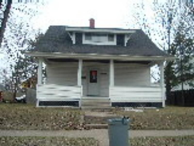2nd image of 611 Hamilton St