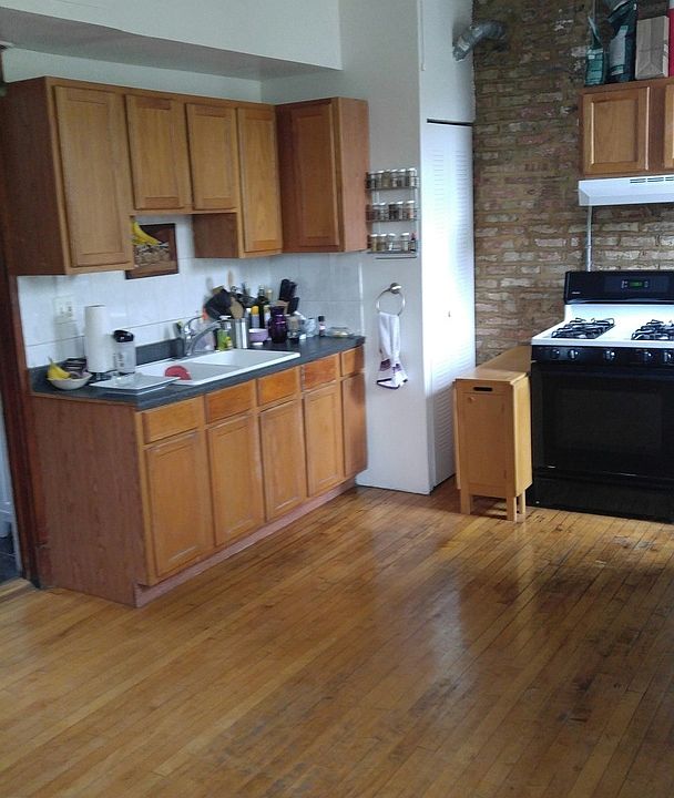 1st image of 901 N Francisco Ave #3R