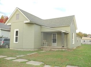 616 N 14th St, Herrin, IL 62948