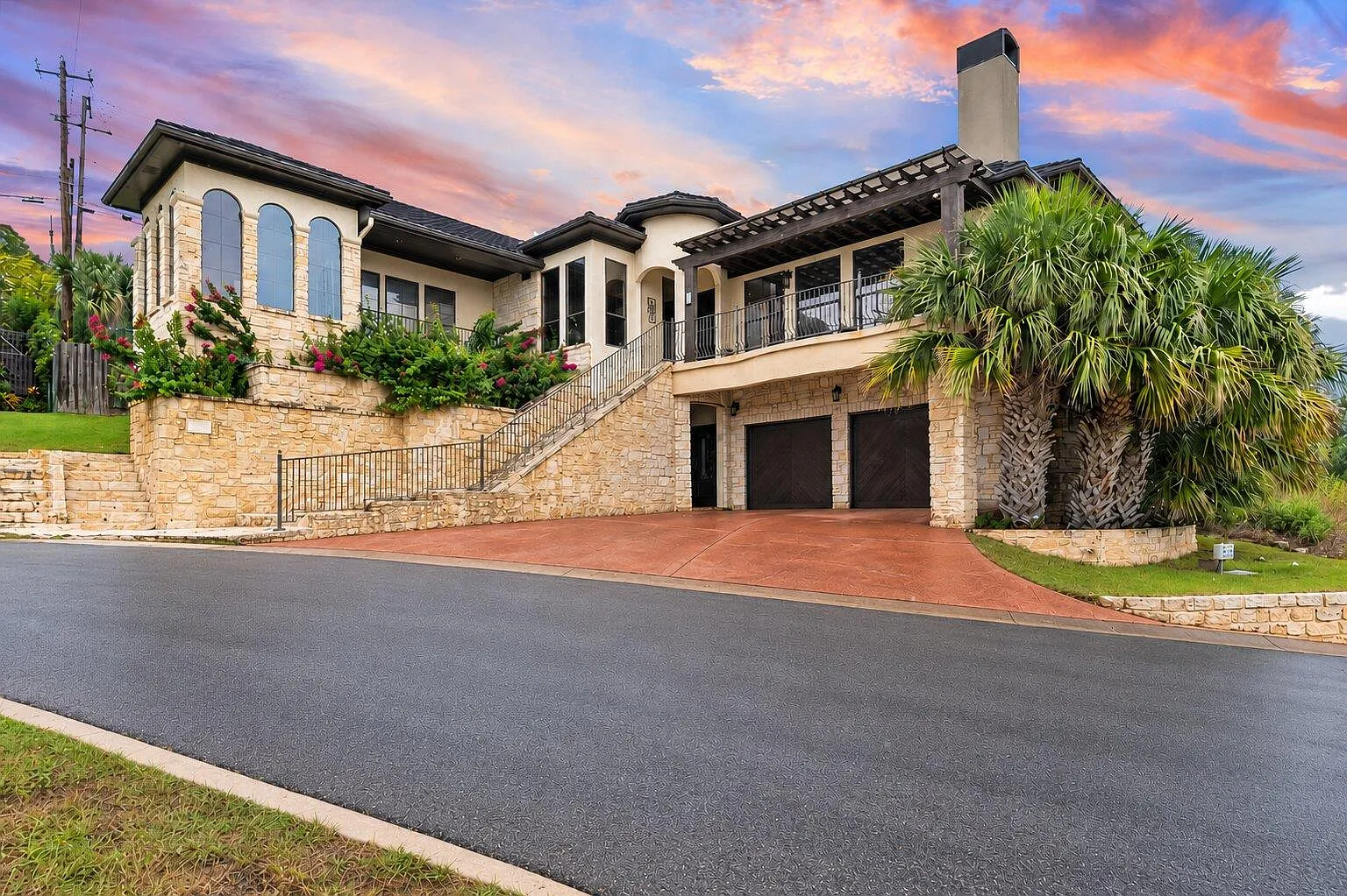 4 bed, 3.0 bath, 3423 sqft, $5,500 — Photo 1