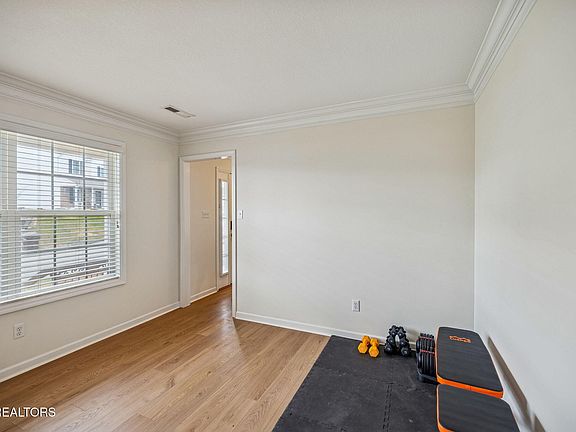 5th image of 7425 Misty View Ln