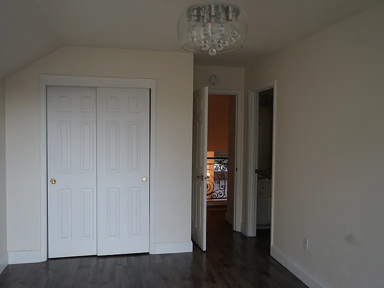 13617 SE 36th St — Photo 30