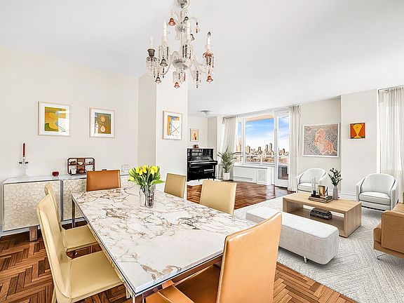3rd image of 30 E 85th St APT 18B