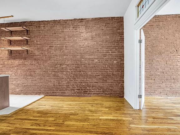 5th image of 493 Park Pl APT 1F