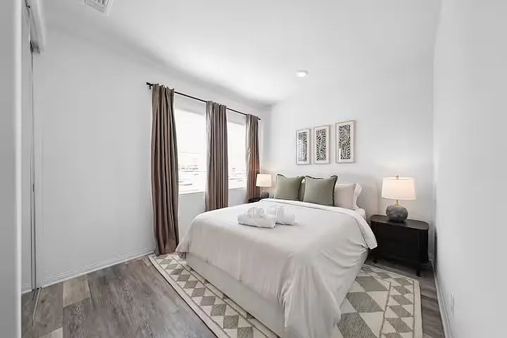 7906 Montecito Ln - 1 — Photo 4