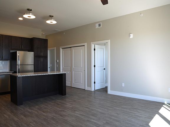 BEAUTIFUL FLOORING AND KITCHEN FINISHES